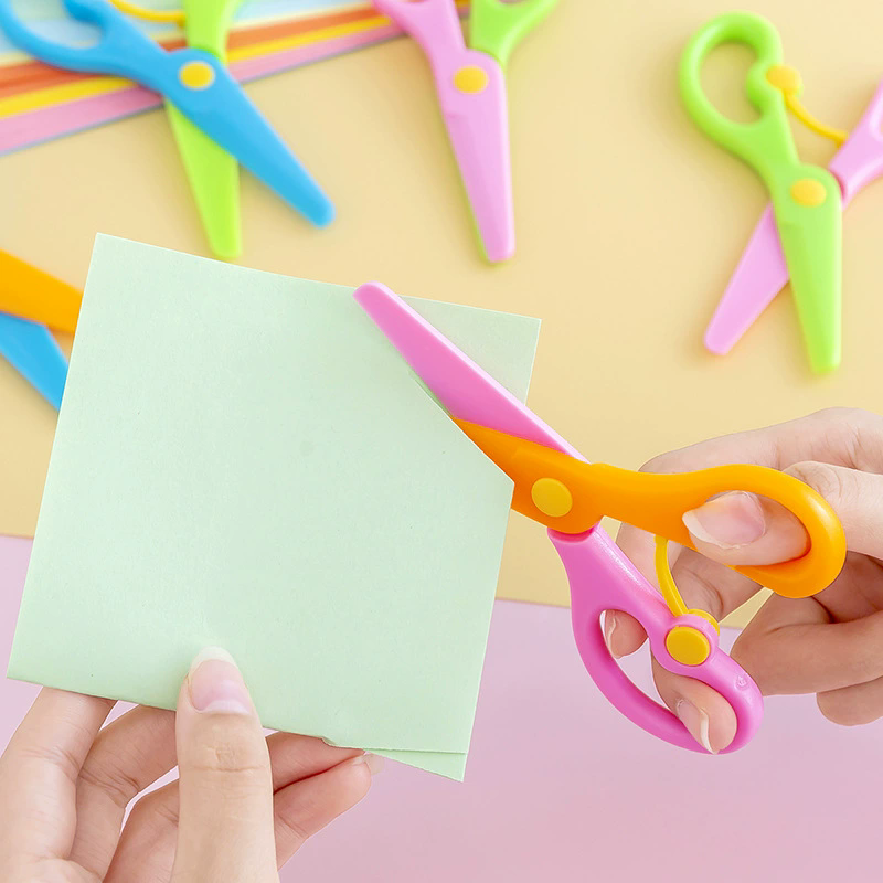 Plastic Scissors Double Color  - Baby Food Scissors recension och pris